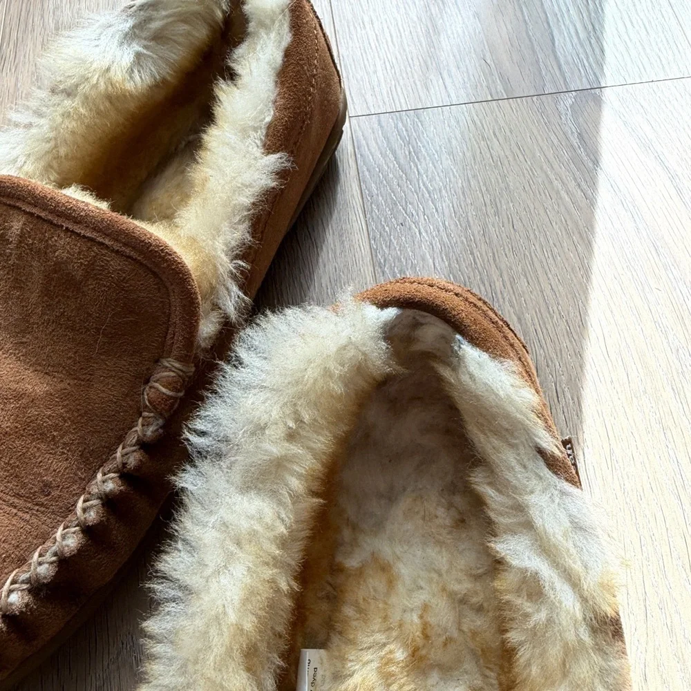 LL Bean Wicked Good Brown Moccasin Slippers size W 9.5 M Shearling - Picture 5 of 7